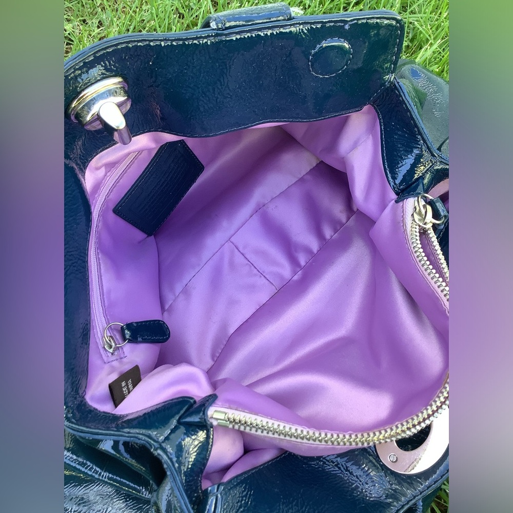 Nice COACH bag - RARE color 🌹🌹 - Picture 6 of 16